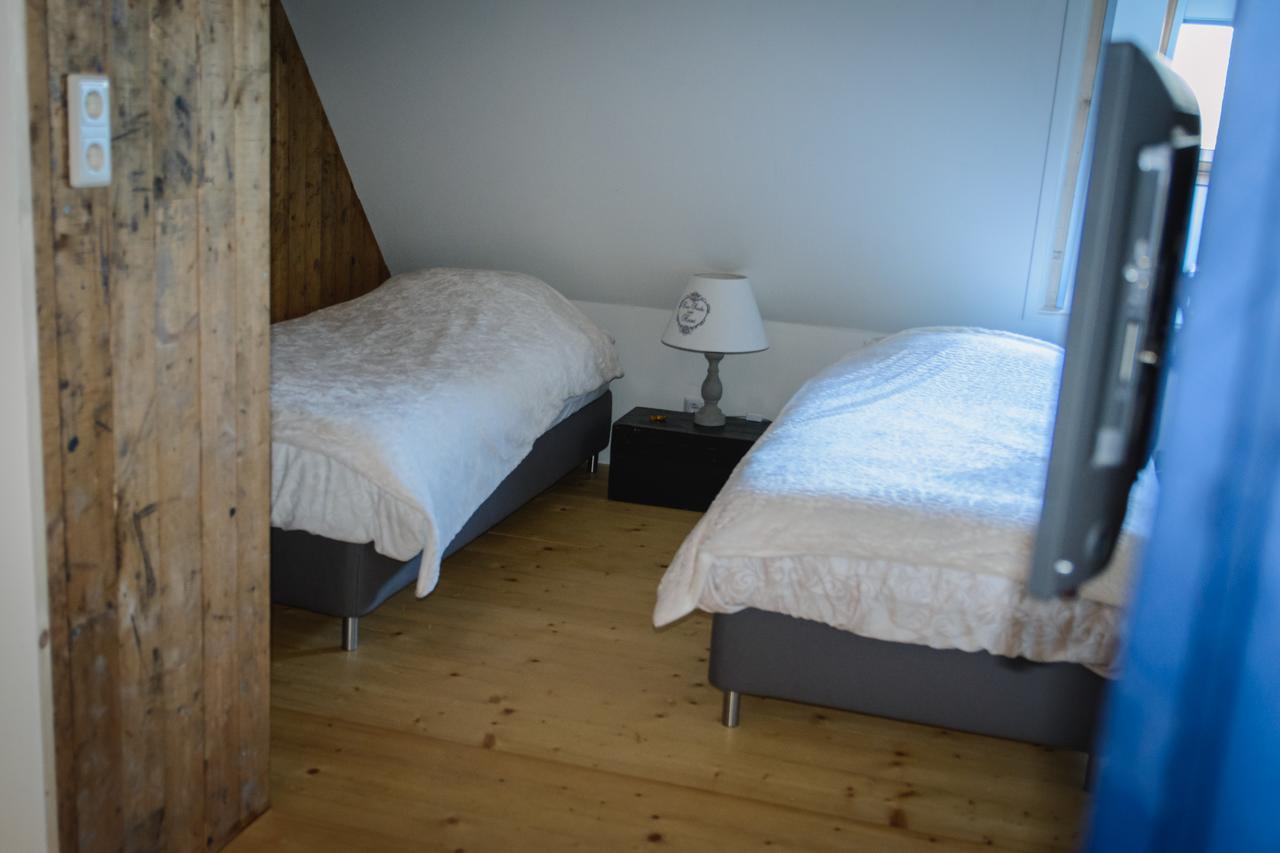 Unia Zathe Bed & Breakfast Ee Exterior photo